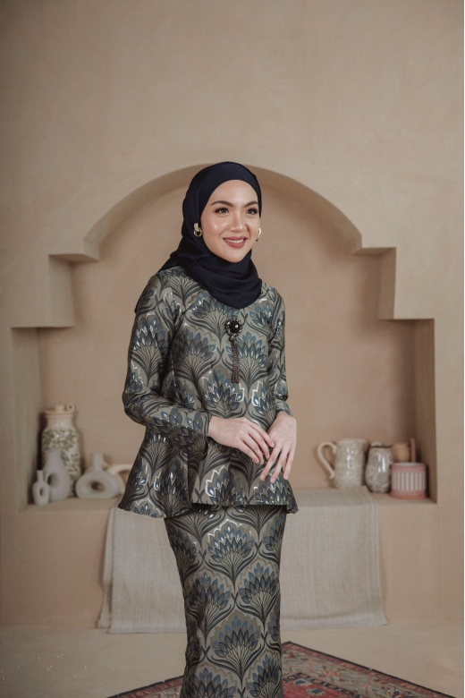 Wirda Brocade Saree - Olive grey